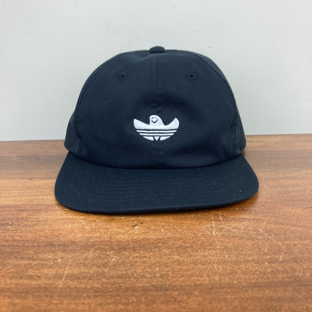 Adidas Strapback Hat Cap Youth Boys Black Smile Logo Embroidered Adjustable.
